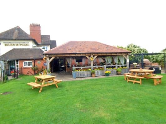 Rake & Pikel Hotel - 