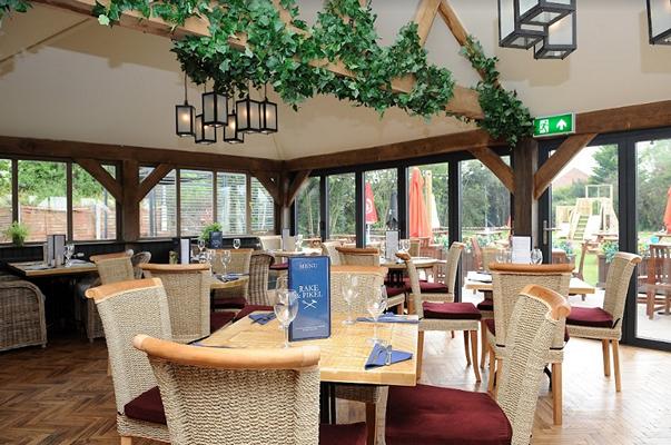 Rake & Pikel Hotel - 