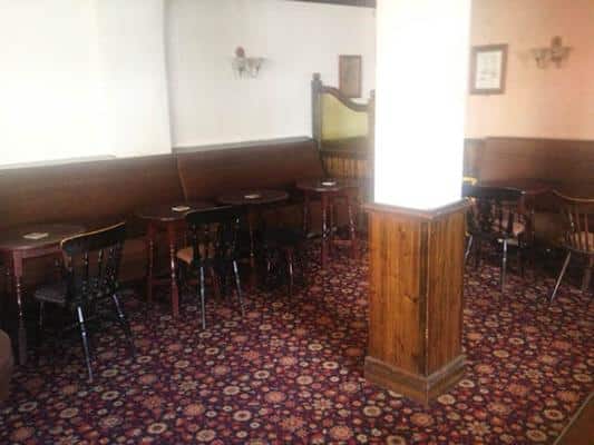 Curleys Bar - 