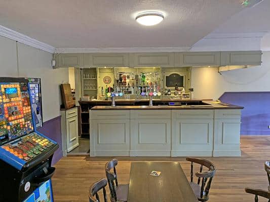 Horseshoe Bar - 