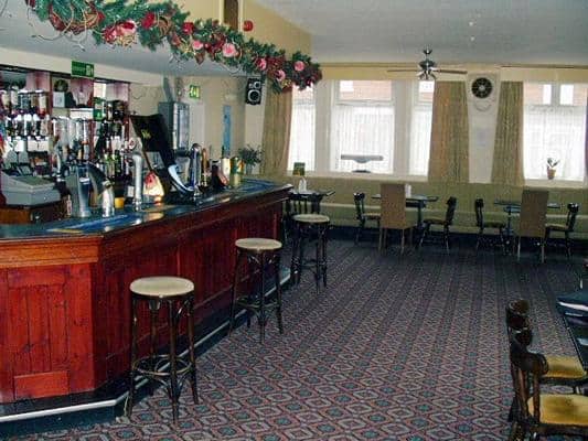 Pear Tree Inn - 