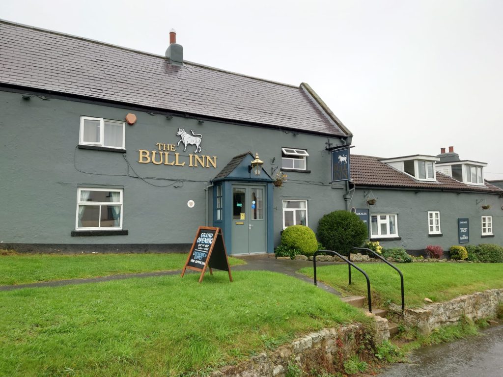 Bull Inn - 