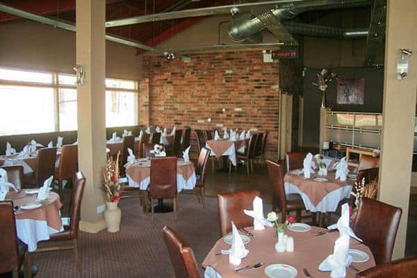 Woody`s Bar & Restaurant - 