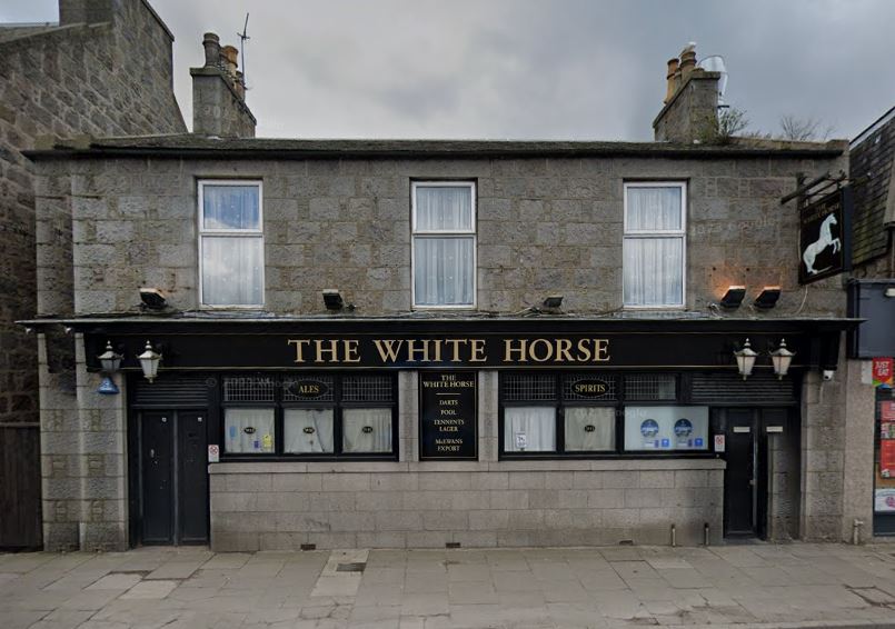 White Horse Bar - 