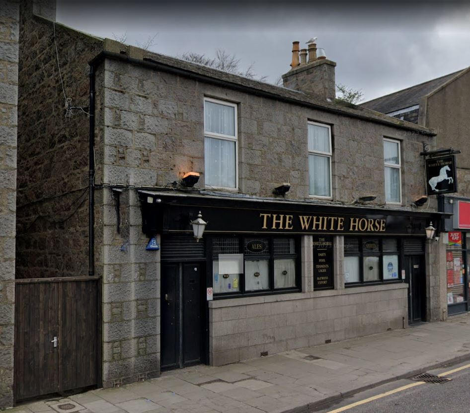 White Horse Bar - 