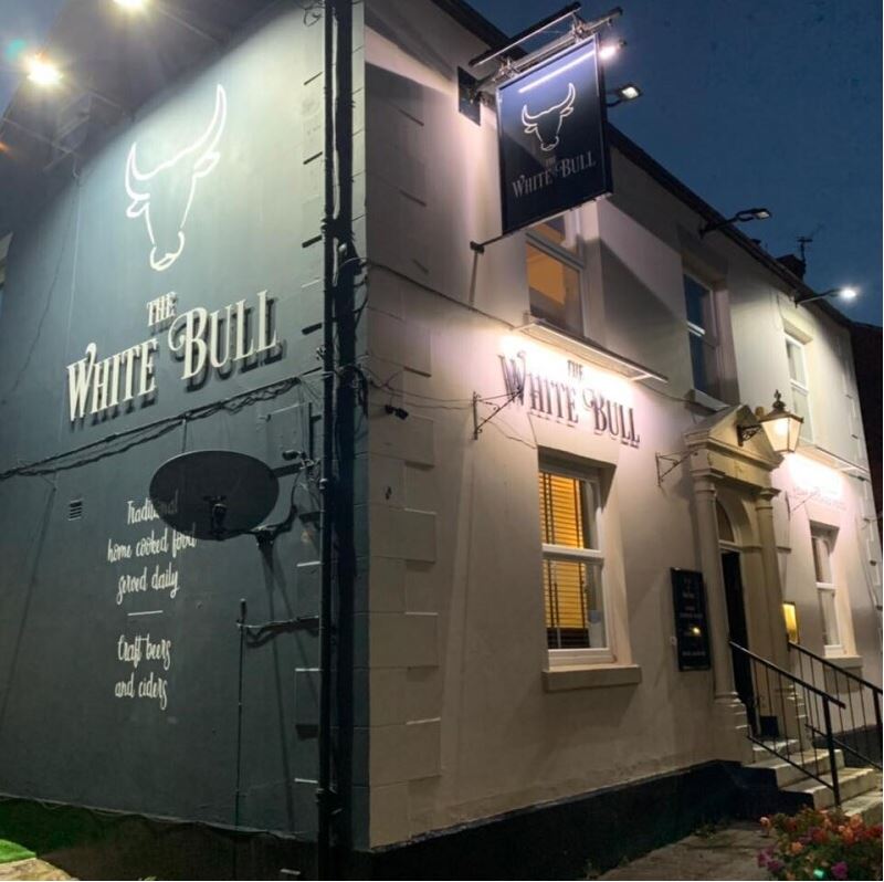 White Bull Hotel - 