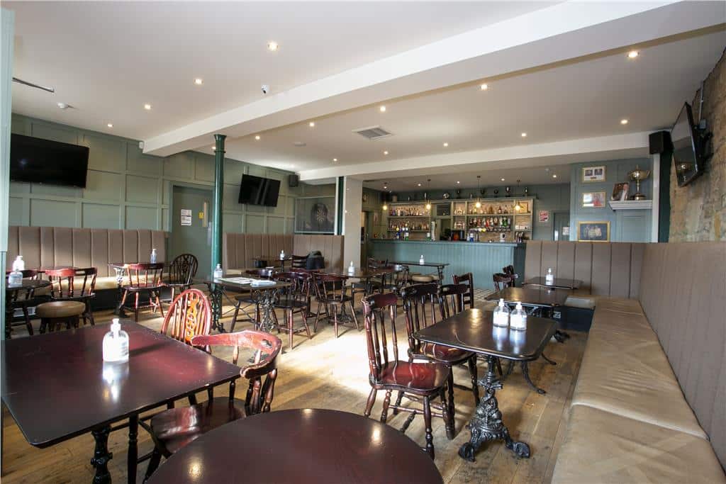 Tullibody Inn - 