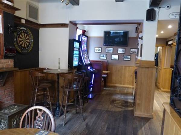 White Hart - 